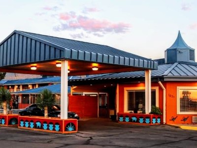 THIS DECEMBER: 94KEY & MAGNUSON HOTEL & SUITES GIVE YOU MULTIPLE CHANCES TO WIN $100 HOLIDAY CASH!&nbsp;-LISTEN!